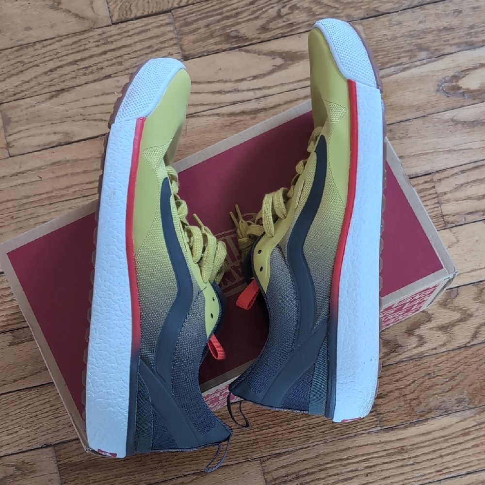 Vans Men's Yellow and Gray Athletic Shoes - Picture 6 of 7